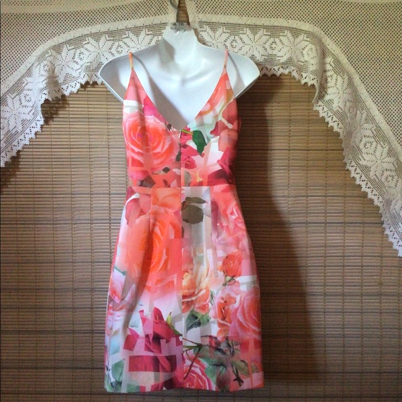 Black Halo NWT floral dress with spaghetti straps - Picture 2 of 16